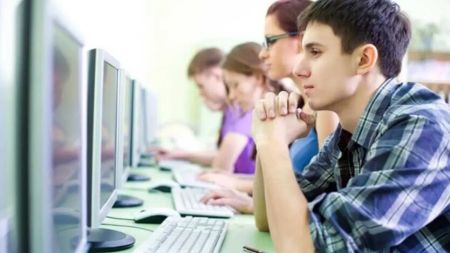 Українцям розповіли, за що можуть анулювати результати НМТ-2025