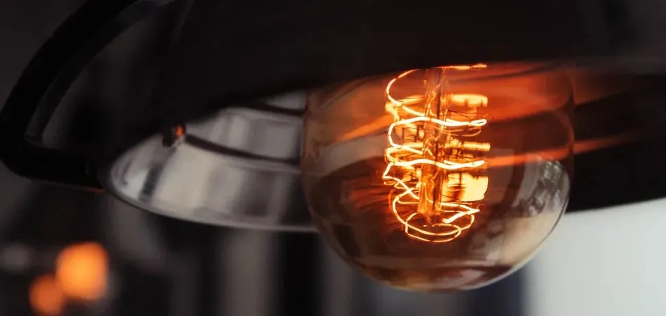 Світло по 2,16 за кВт/год: яка насправді економія на світлі з двозонним лічильником – детальний розрахунок