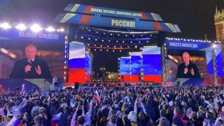 У Кремлі готові до завершення “СВО”: на коли запланували концерт на Червоній площі