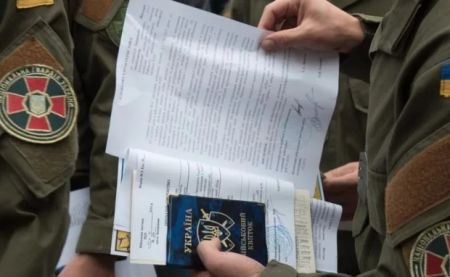 Призовникам гальмують видачу військового документа: як вчинити, щоб не чекати нескінченно