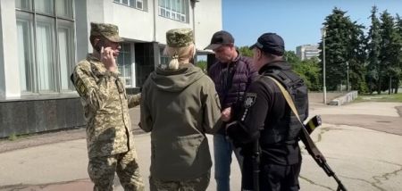 Тисячі українців почнуть штурмувати ТЦК: нові вимоги мобілізації змусять