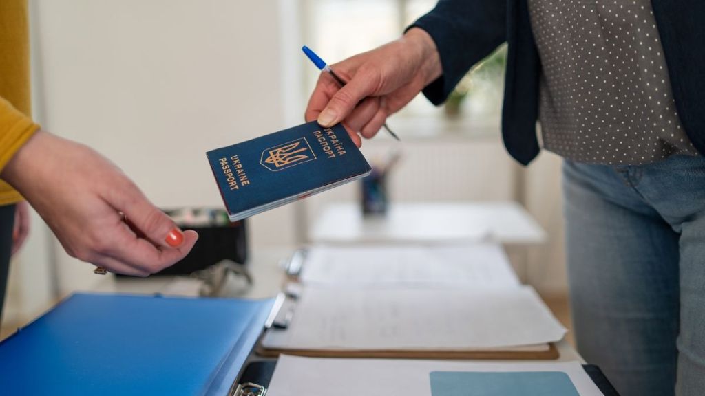 У яких країнах Європи українцям найпростіше отримати громадянство