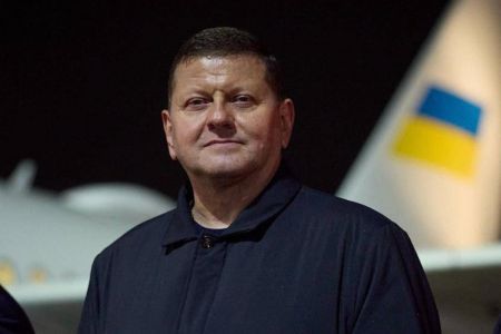 На тлі чуток про вибори Залужний відповів, чи збирається у президенти