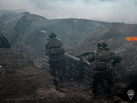 Росіяни знищують мости, щоб заблокувати 10 тисяч українських воїнів на Курщині, – Forbes