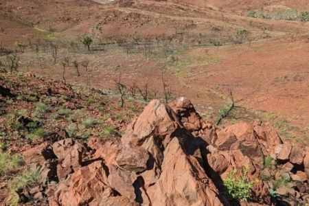 Сліди стародавнього метеорита можуть переписати історію Землі