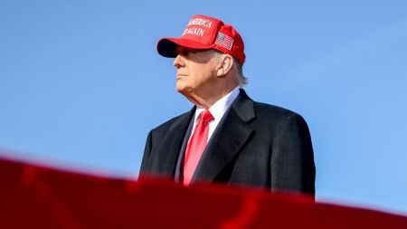 “Радіо Свобода” та “Голос Америки” зупинили роботу після указу Трампа