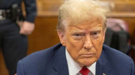 “Цей президент непридатний”: у США готують імпічмент для Трампа