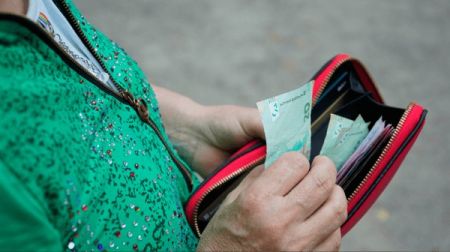 Отримають менше грошей після перерахунку: кому зменшать пенсію у квітні 2025
