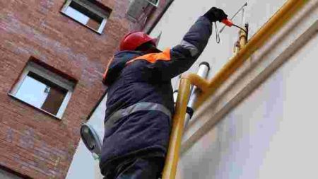 Третя платіжка прилетить вже у травні: за газові труби доведеться заплатити окремо