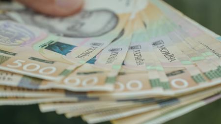 Кардинальні зміни у виплатах соціальної допомоги: Кабмін повідомив, до чого готуватися