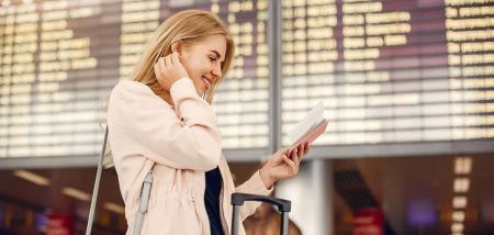 Сім лайфхаків, які зроблять подорож літаком максимально комфортною