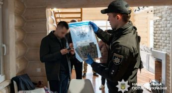 “Заробляли” мільйони на іноземцях: в Україні накрили банду шахраїв