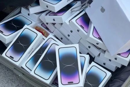 Компанія Apple пішла на відчайдушний крок, щоб оминути нові мита Трампа