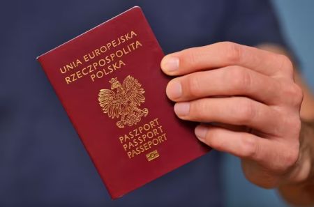 Зростання в рази: скільки українців отримали громадянство Польщі