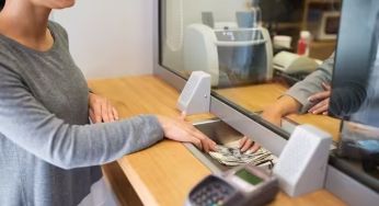 Ці долари не вдасться здати в обмінники та банки: за що доведеться платити комісію