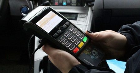 Водіям розповіли, що робити, якщо прийшов чужий штраф за порушення ПДР