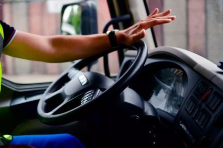 Штраф для водіїв за “подвійне страхування”: кого в Україні можуть покарати за відсутність полісу