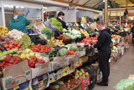 В Україні оновили ціни на картоплю, цибулю, огірки, моркву та м’ясо: скільки коштують у супермаркетах та на ринках