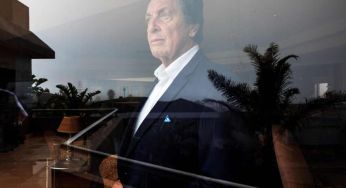 Батько Маска заявив, що його родина захоплюється Путіним і назвав причини