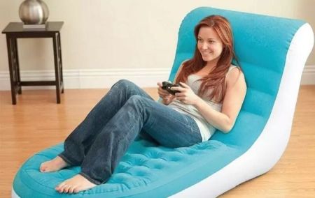 Це не просто модний тренд: 5 причин, чому надувні меблі зручніші та практичніші за звичайні