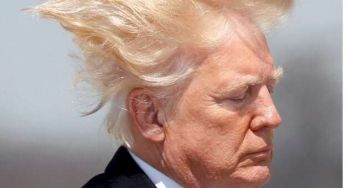 Трамп скасував указ Обами заради «свого прекрасного волосся»