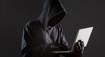 Шахрайська схема: як аферисти крадуть дані українців під виглядом перерахунку пенсій