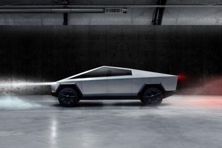 Не тягнуть на свій цінник: 6 люксових авто з дешевим салоном