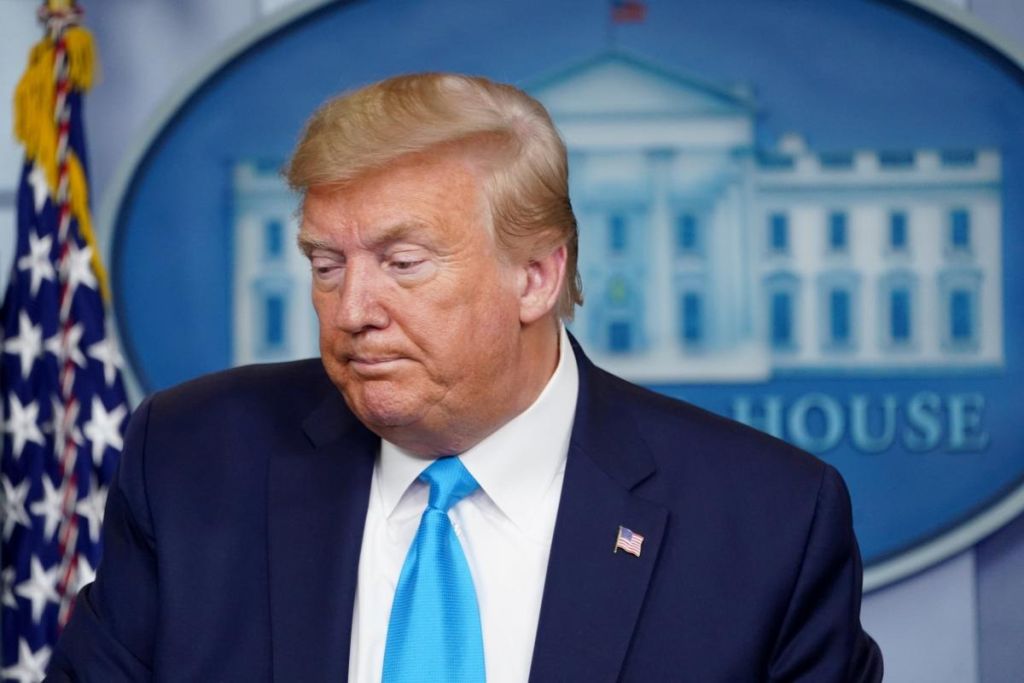 Ляпас для Трампа: “Голос Америки” відновить роботу