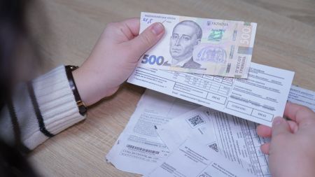 Борги за комунальні послуги: скільки винні українці та чи можливе списання