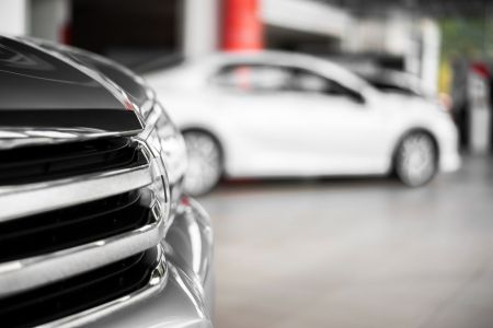 Продажі вживаних авто зі США зросли: які автівки в тренді серед українців