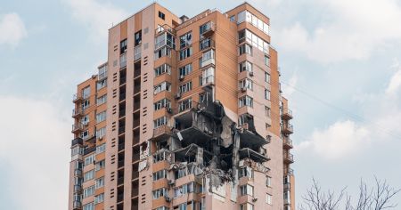 Це може врятувати вам життя: де у будинку безпечніше ховатись від атак Росії