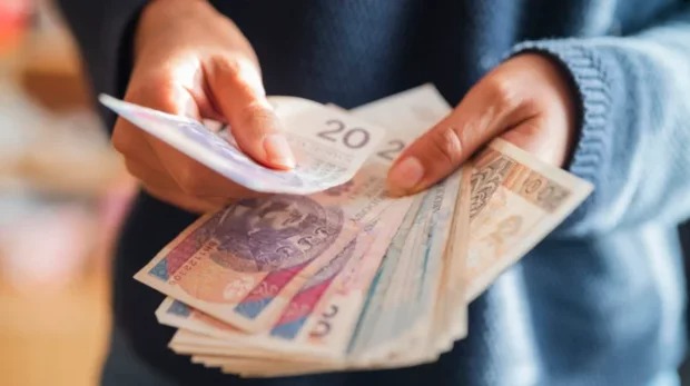 Що українцям потрібно знати про польські податки, щоб не втратити все