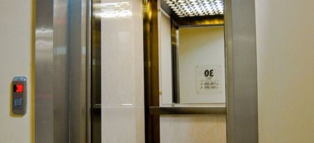 Масово блокують ліфти: експерт Попенко розкрив новий комунальний шантаж українців