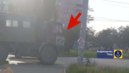 Окупанти масово перекидають військову техніку: на які напрямки