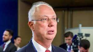 Улюблений переговорник Путіна принизив Макрона та лідерів Європи