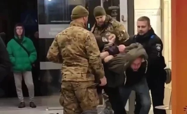 “Не каральний орган”: у ТЦК виправдалися, чому змушені ловити ухилянтів