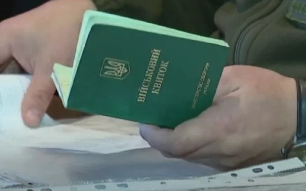 Мобілізація, бензин зі спиртом та НМТ: головні зміни травня в Україні