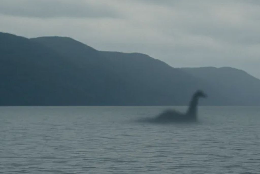 Лох-Несських чудовиськ може бути два? На озері помітили новий силует