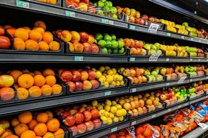 У Канаді різко подорожчали тисячі товарів