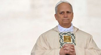 Папа Римський Лев XIV одягнув кепку White Sox — соцмережі вибухнули мемами