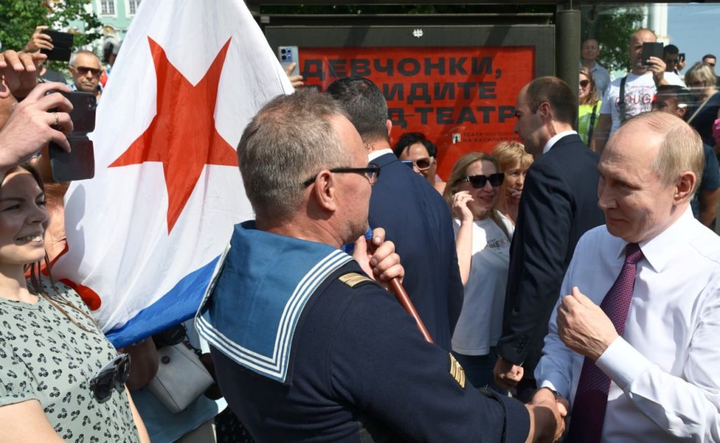 Путін вийшов до людей після тривалої паузи: що насправді це означає