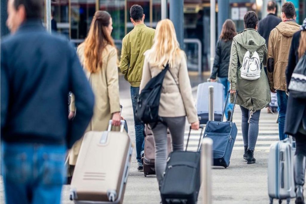 Німеччина почала депортацію іноземних громадян