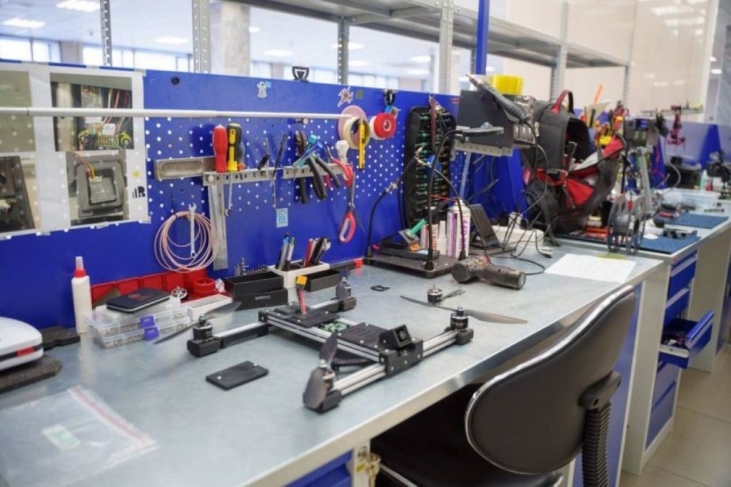 Китай допоміг РФ збудувати один із найбільших дронових заводів для війни проти України