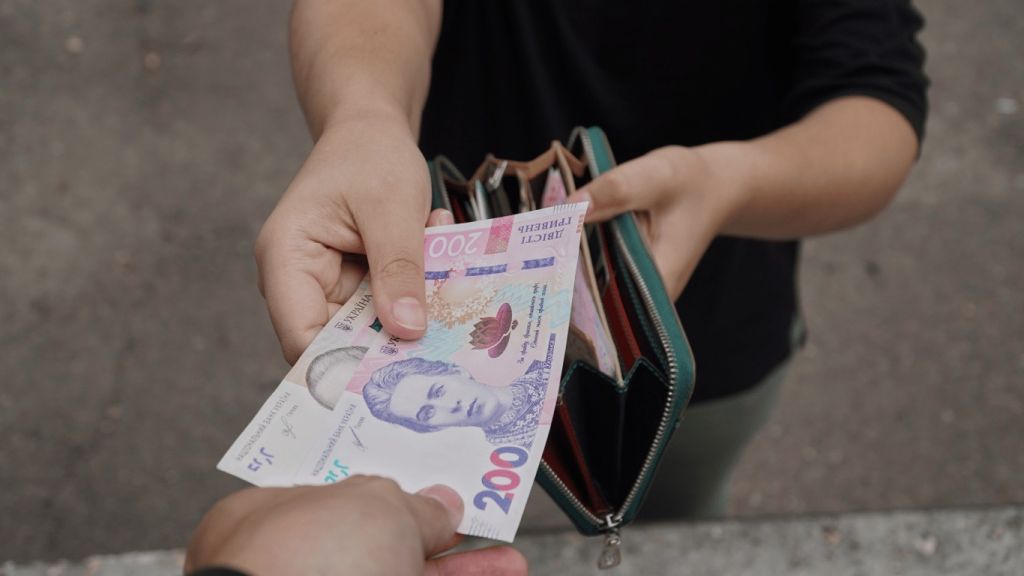 Нацбанк вилучає з обігу старі гривні: які банкноти підлягають обміну