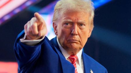 Трамп вперше розповів, чим пригрозив Путіну під час особистої розмови