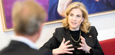 Трамп пропонував Путіну частину України в обмін на мир — МЗС Австрії