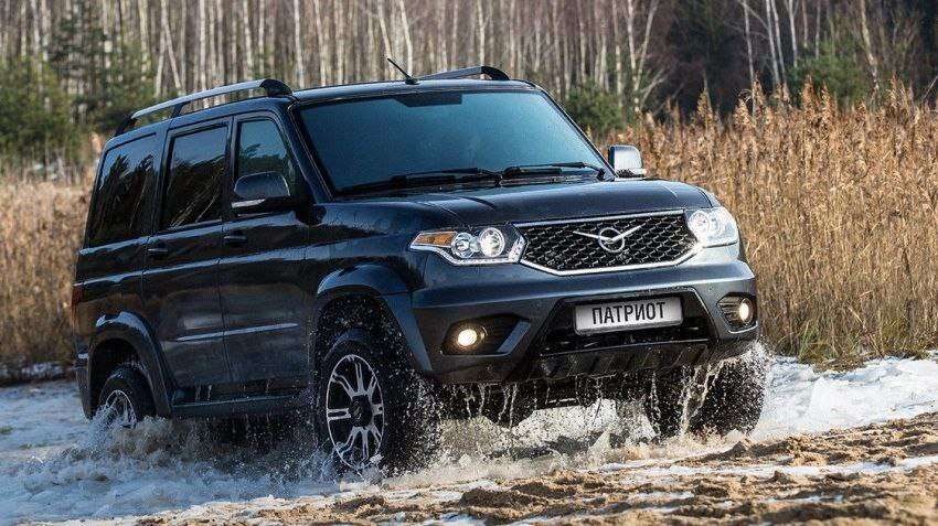 У Росії авто з п’яними прокурорами зірвалося в річку П’яна: загинули четверо