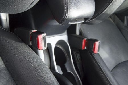 Названо небезпечні аксесуари для авто: що може спричинити аварію