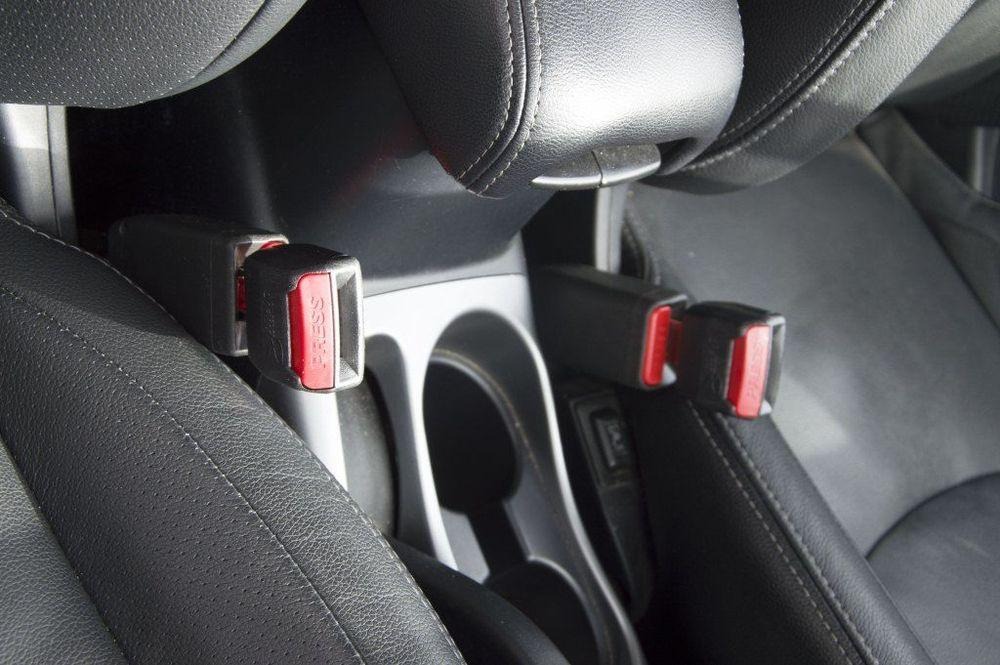 Названо небезпечні аксесуари для авто: що може спричинити аварію