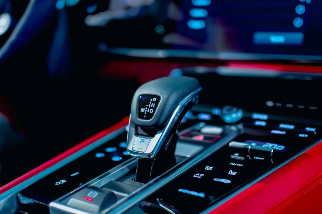 Автомат чи механіка: яке авто економніше у 2025 році